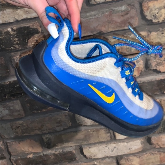 Nike Shoes - Nike Air Max Axis Gs